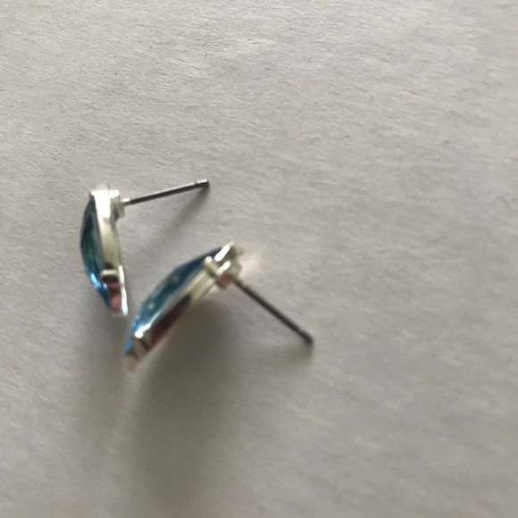 Blue raindrop earrings - Picture 4 of 4